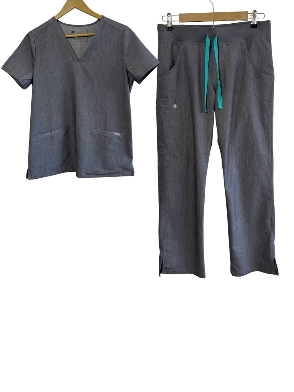 FIGS Size Small Gray Scrub Set Top Pants Neutral Nurse Doctor - Picture 1 of 10